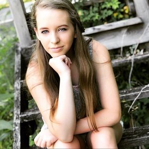 Meet your Posher, Amelia kate